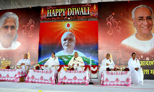 नई राजधानी `नवा रायपुर` में मनाई गई दीपावली धूमधाम से…