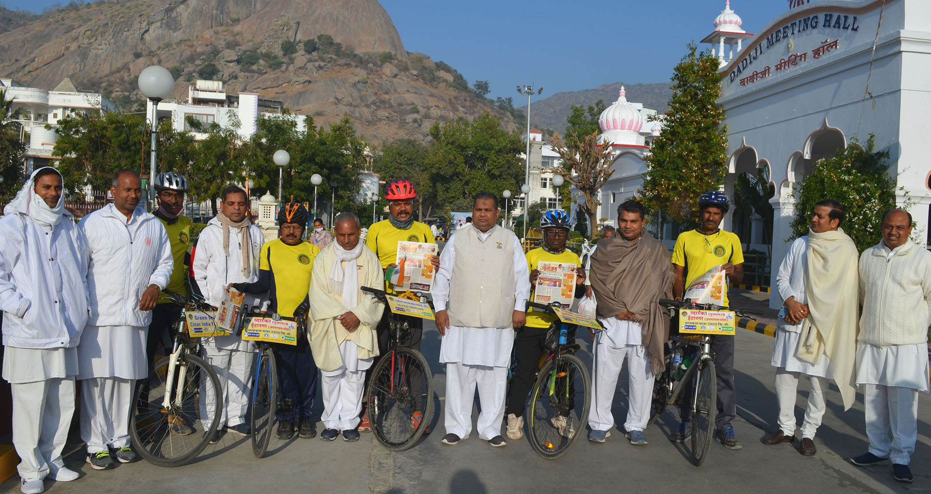 द्वारिका से ईटानगर की 3900 किमी की यात्रा पर निकले साइकिल यात्री